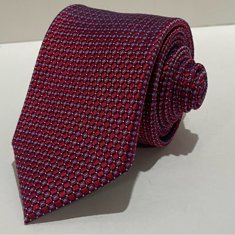 Jos. A. Bank Traveler Red Blue Geometric Men's Silk Tie 60" Stain Resistent